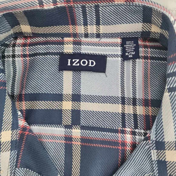 Izod men's casual, soft textured plaid shirt - Picture 3 of 8